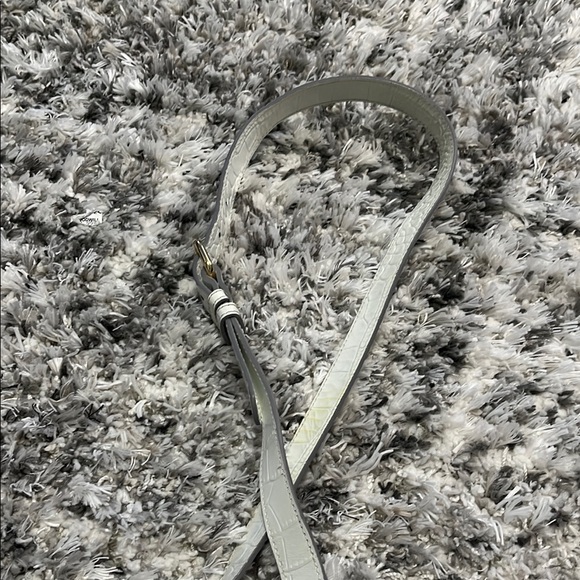 Ted Baker White Textured Shoulder Bag with Gold Clasp - Picture 9 of 13